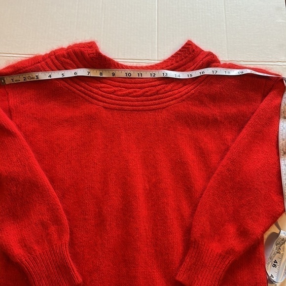 VTG 80s-E. M. T.-M-Red crewneck sweater removable shoulder pads Lambswool blend. - Picture 7 of 10